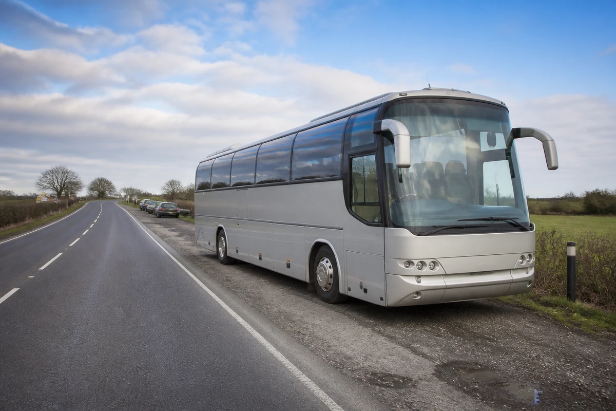 17 Seater Minibus